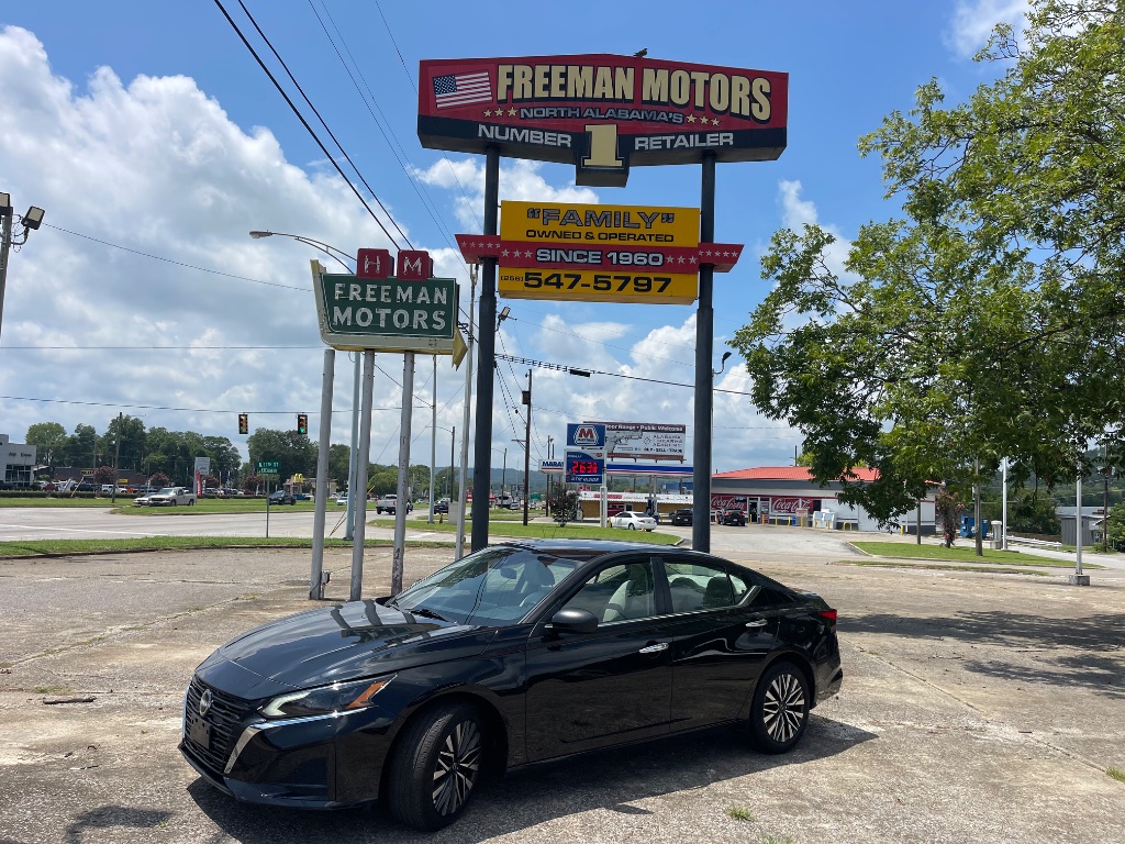 2025 Nissan Altima SV's photo