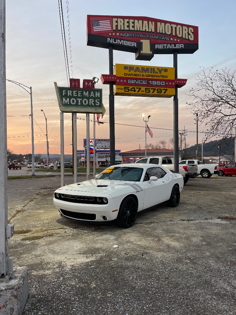 2017 Dodge Challenger R/T's photo